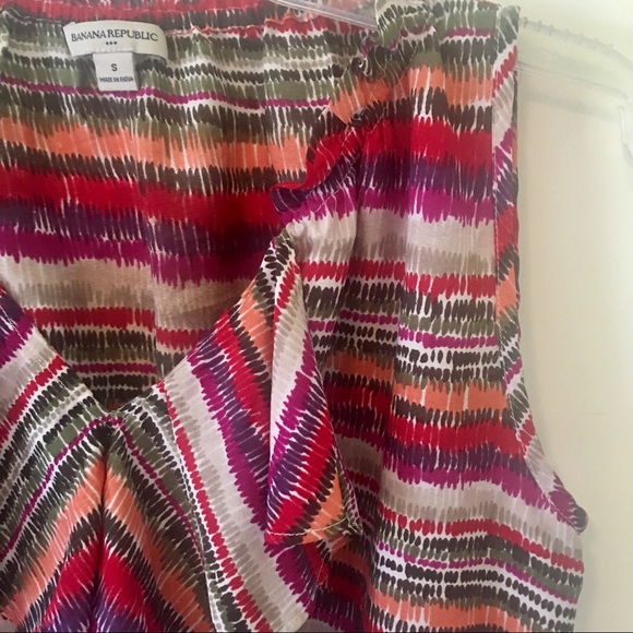 {Banana Republic} Striped Sleeveless Blouse - Picture 3 of 8